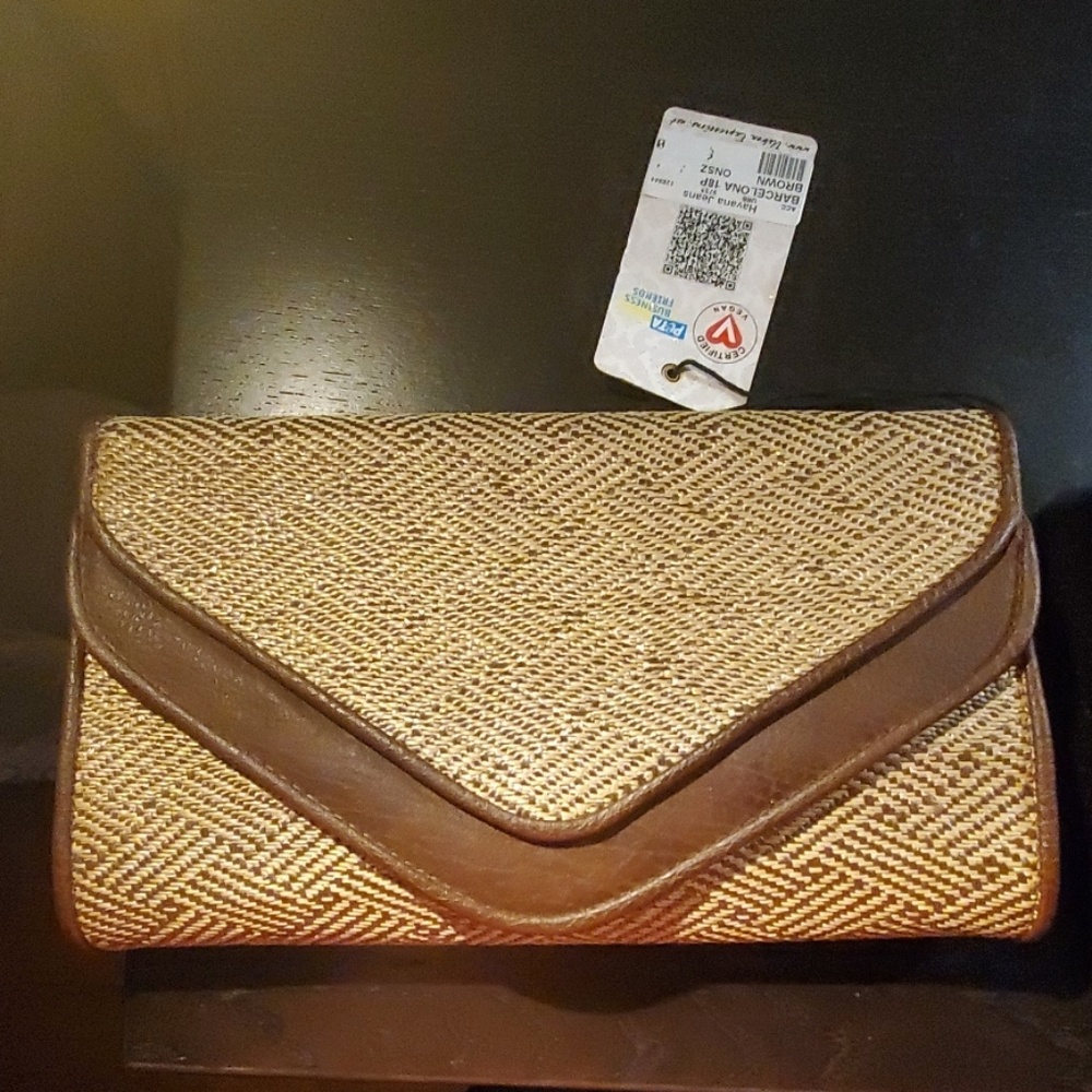 Brown clutch